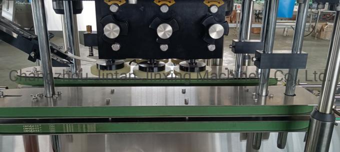 Máquina linear automática rentable de la cápsula para el cierre roscado de los casquillos