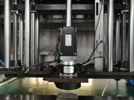 Máquina de rellenar líquida química principal de la máquina de rellenar del champú del llenador de la botella 6 automáticos